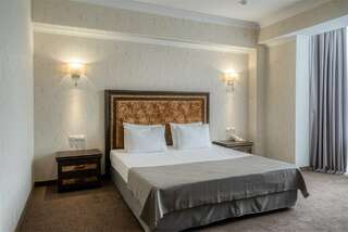 Гостиница Маск Пятигорск Люкс с кроватью размера «king-size»-7